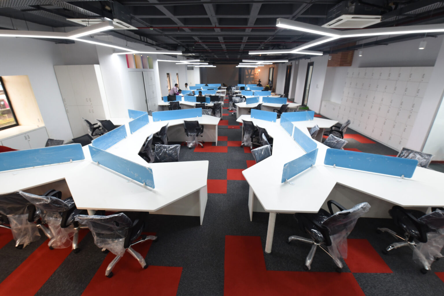 VLite Furnitech Modular Office Furniture Manufacturers