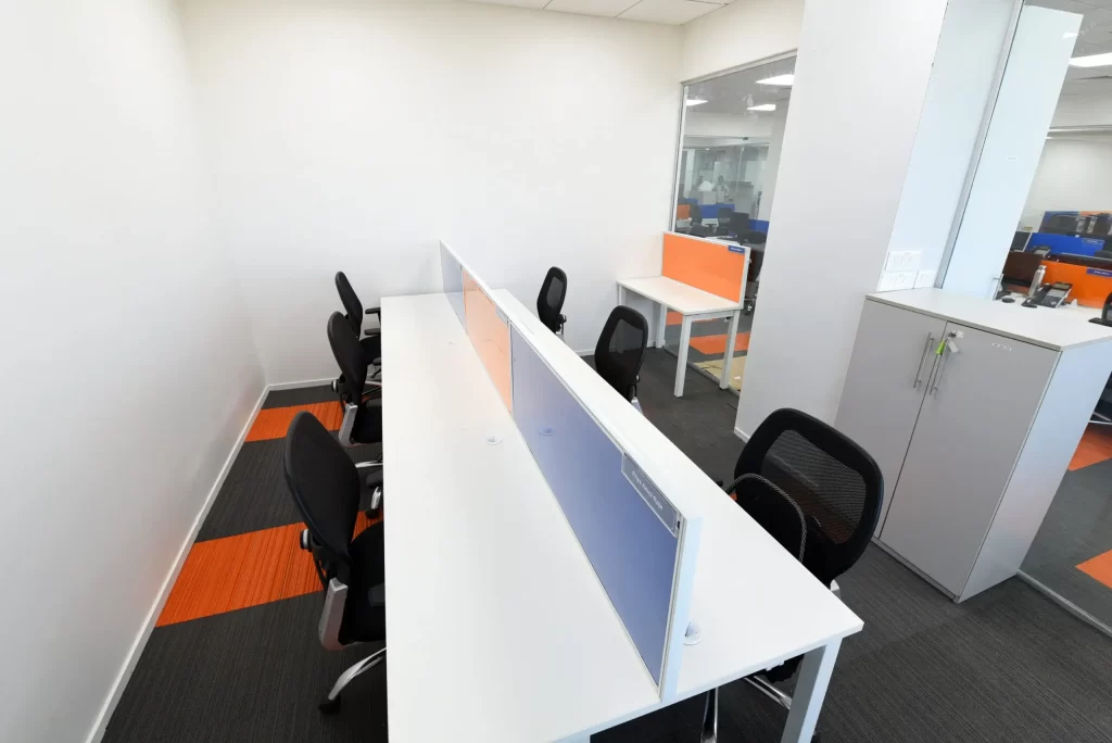 AK CAPITAL 6 svg+xml;charset=utf