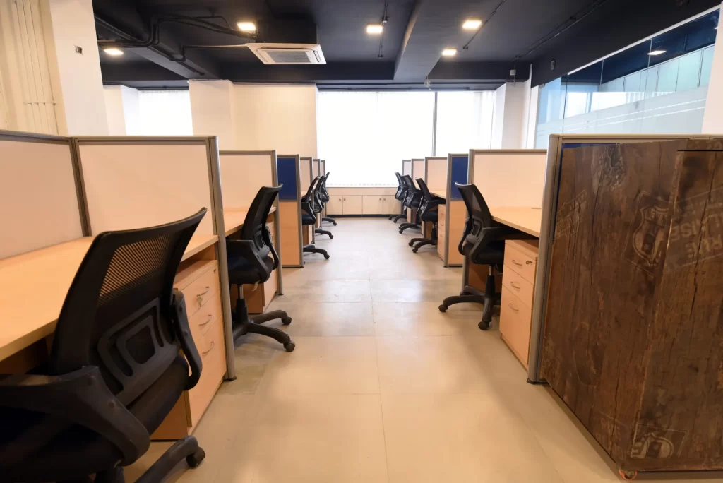 SATELLITE SILVER 11 Satellite silver3