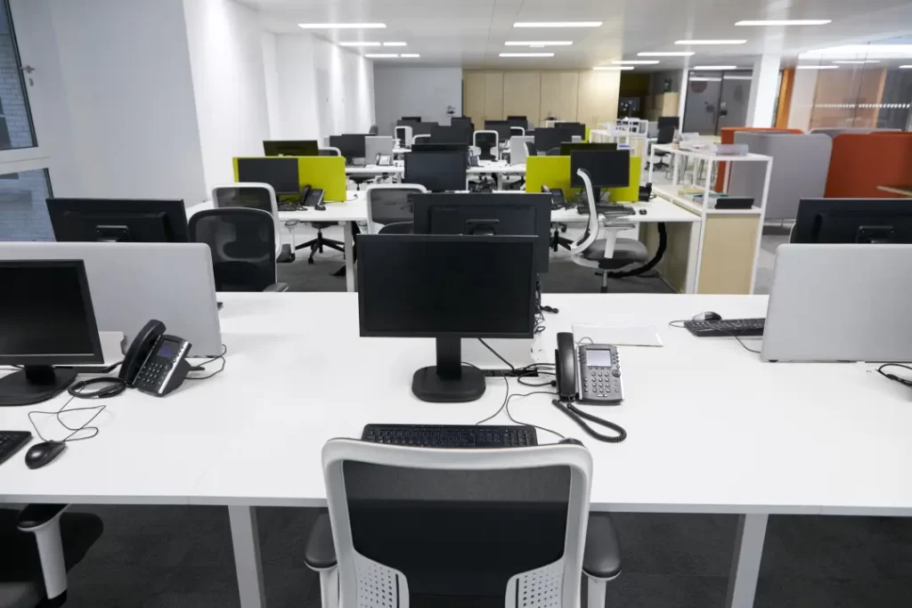 best direction to sit in office as per vastu