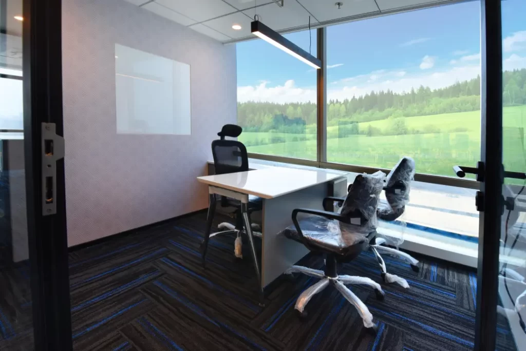 best direction to sit in office as per vastu