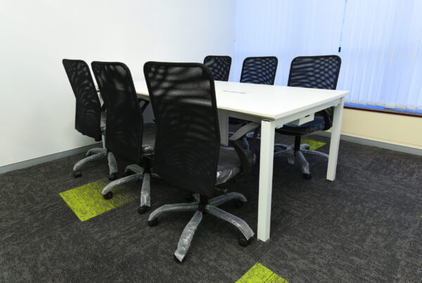 How to Set Up Flexible Workspaces with Modular Furniture