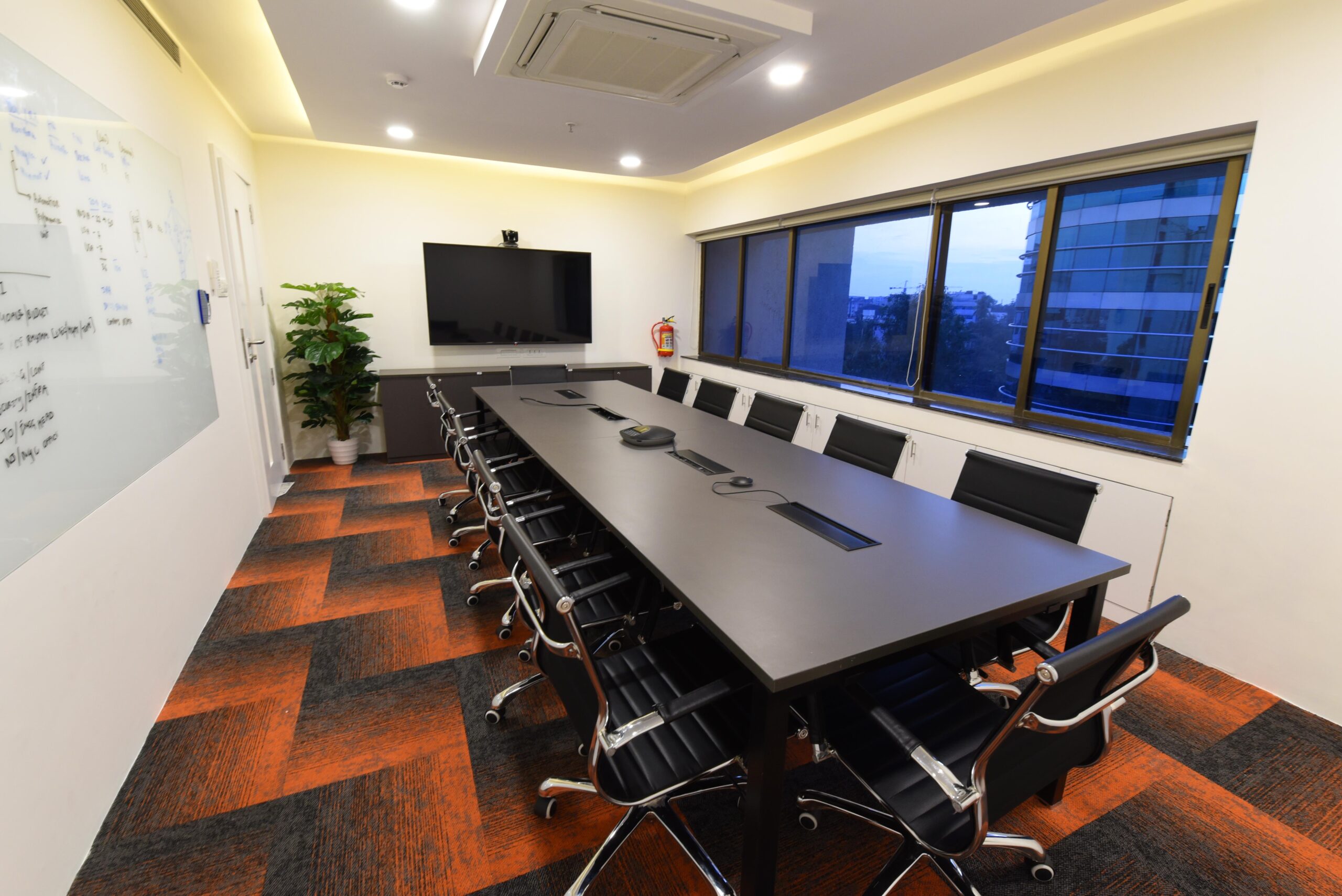 Smart Modular Furniture Ideas for Scalable Office Design